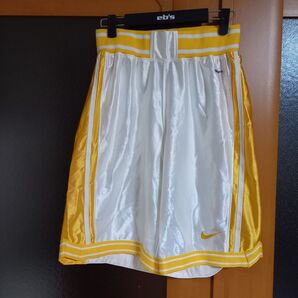 Nike バスケットボールショートパンツ ホワイト/イエロー ナイキ バスパン