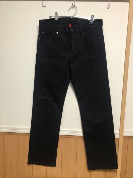 UJ32(82cm)スリムフィットストレートカラージーンズブラック 322-060316(01-01)