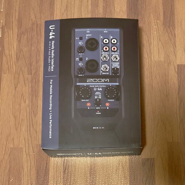 ZOOM U-44 オーディオインターフェイス USB SPDIF DTM DAW デジタル アナログ I/O モバイル 新品