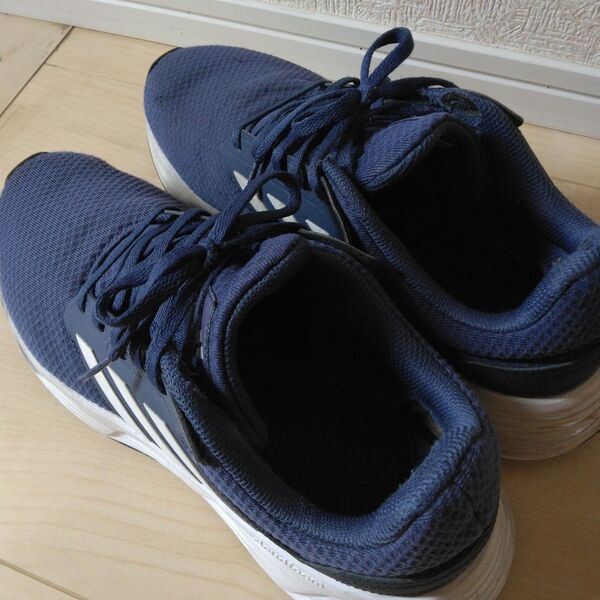 adidas メンズスニーカーネイビー 28cm