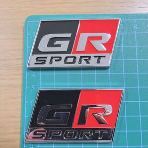 トヨタ GRSPORT 亜鉛合金エンブレム ガズー レーシング メッキシルバー 2枚
