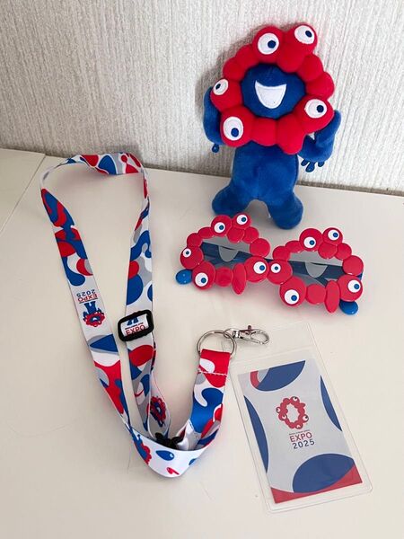 ミャクミャクぬいぐるみ、ネックストラップ、サングラス3点セット 大阪 マスコット キーチェーン 関西万博 EXPO2025