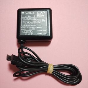Softbank ACアダプタ ZTDAA1 充電ケーブル