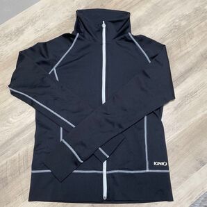 IGNIO レディースラッシュガード 黒