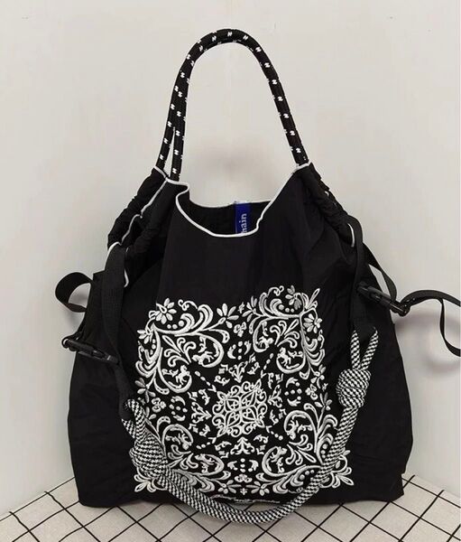 【刺繍 エコバッグ + 黒ストラップ付き】トートバッグサイズM