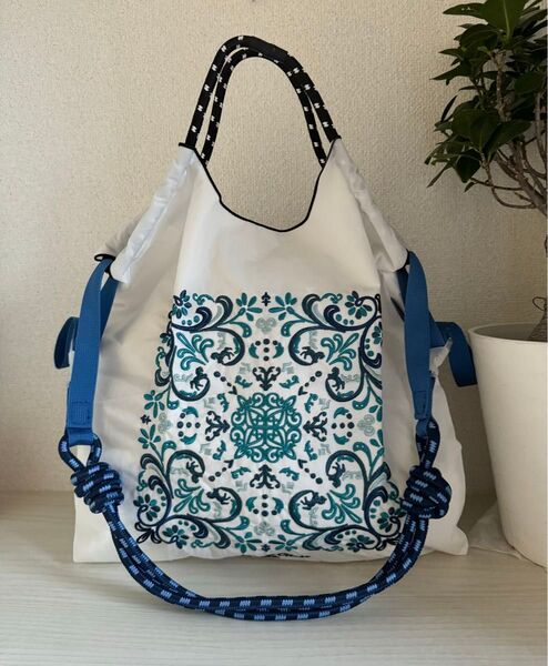 【刺繍 エコバッグ +青ストラップ付き】トートバッグサイズM