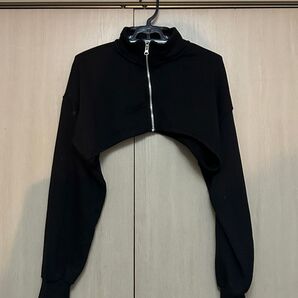 Bershka クロップトップ パーカー