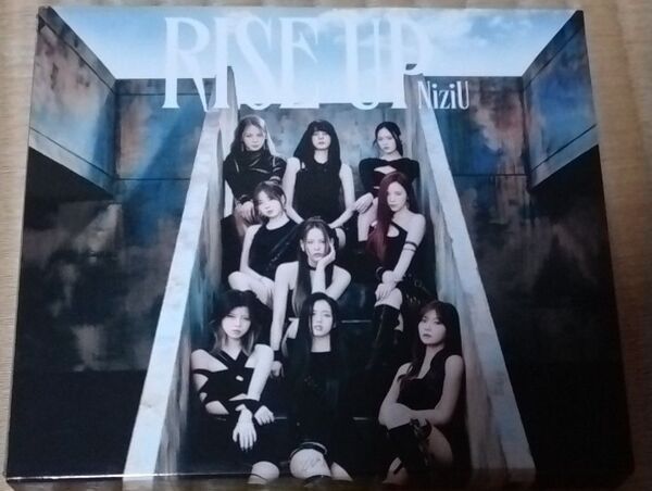 RISE UP 初回生産限定盤A トレカ初回A ver. NiziU CD+DVD