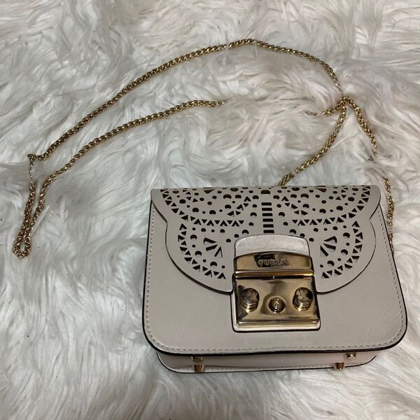 フルラ FURLA メトロポリス クロスボディ ポシェット チェーン ショルダーバッグ レザー ラルジェッラ メトロポリス グレー