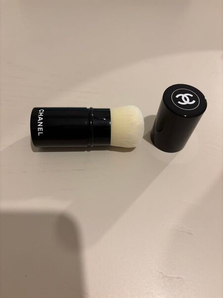 CHANEL パウダーブラシ パンソー カブキ N°108
