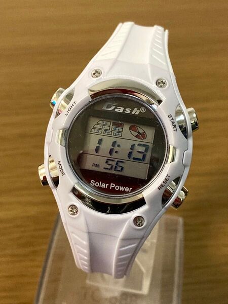 腕時計ソーラー デジタル Dash 防水 多機能 ウレタンベルト ADWW16032 レディース ホワイト 電池交換済み稼働中