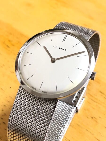 超美品 ★スイス製★JUVENIA ジュベニア 腕時計 ヴィンテージ シルバー 2針 手巻き 一体型ブレス