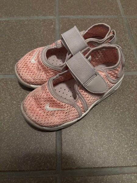 昨年購入 NIKE ナイキ リトルリフト エアリフト 15㎝