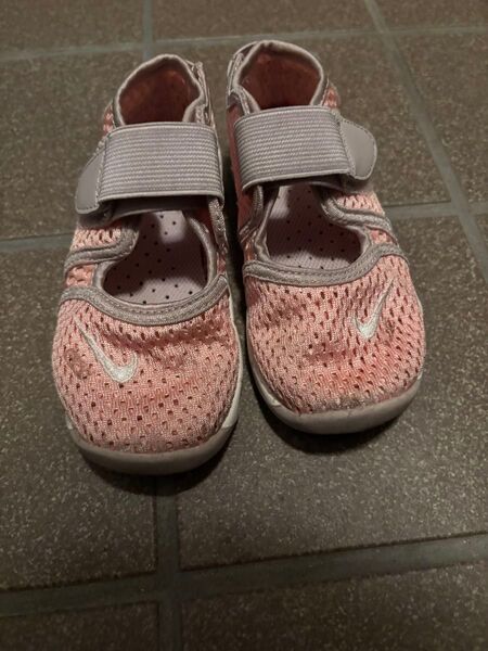 昨年購入 NIKE ナイキ リトルリフト エアリフト 15㎝