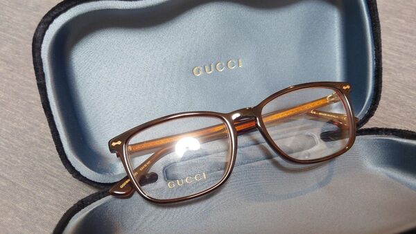 早い者勝ち【新品未使用】ケース付☆GUCCI ブラウンフレームメガネ☆レディース