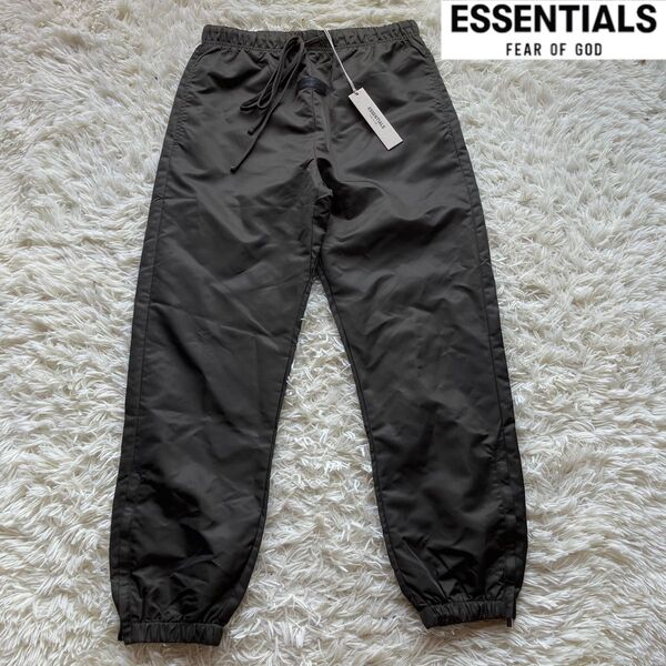 【新品タグ付き】fog essentials エッセンシャルズ ナイロン トラックパンツ カーキ nylon pants M