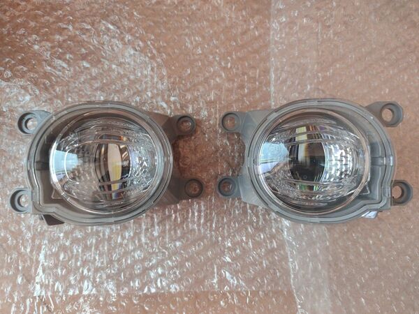 トヨタ 純正 LED フォグランプ フォグランプ KOITO 12-611 左右セット