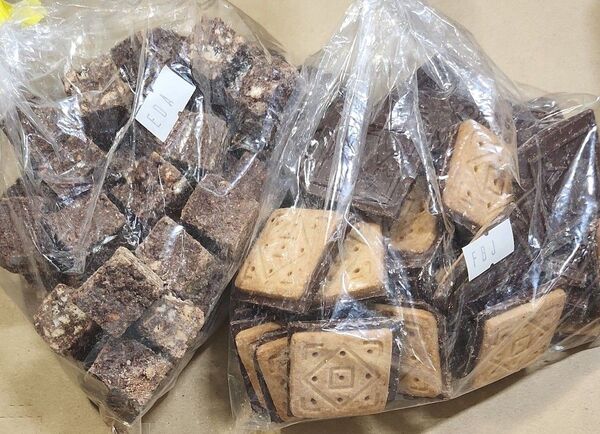 甘さひかえめクランチチョコ・デリッシュチョコ