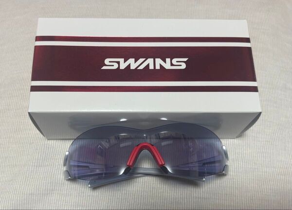 SWANS スワンズ スポーツサングラス ケース付き レッド・グレー・ブルー