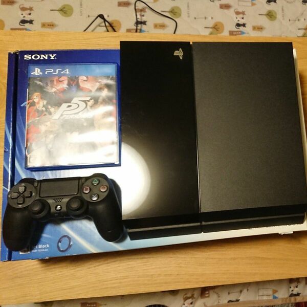 PS4本体 (CUH-1100AB01) 美品 1TB換装 コントローラー完備 人気ソフト2本付き!