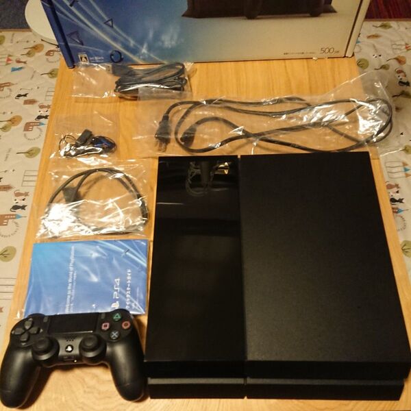 PS4本体 (CUH-1100AB01) 美品 1TB換装 コントローラー完備 人気ソフト2本付き