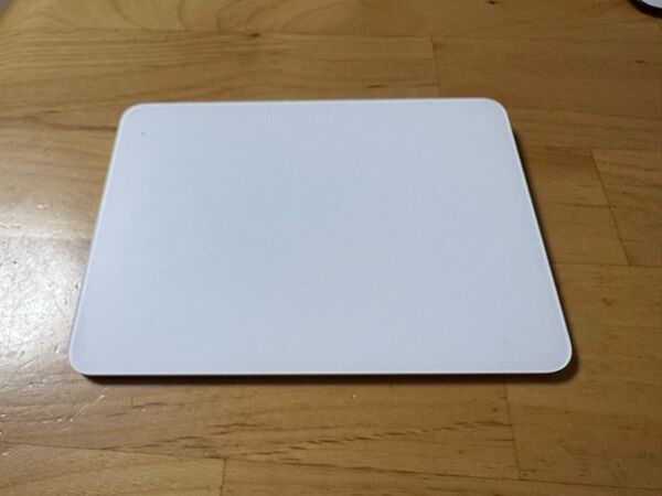 Apple Magic Trackpad USB-C(Multi-Touch対応) ホワイト MXK93ZA/A
