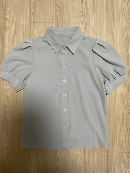SHEIN シーイン 半袖 無地 ルーズ パフスリーブ シャツ S