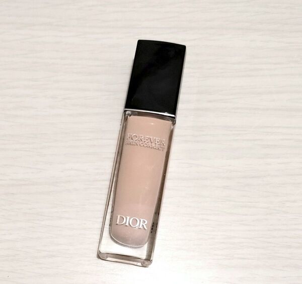 Dior スキンフォーエヴァーコレクトコンシーラー 1N