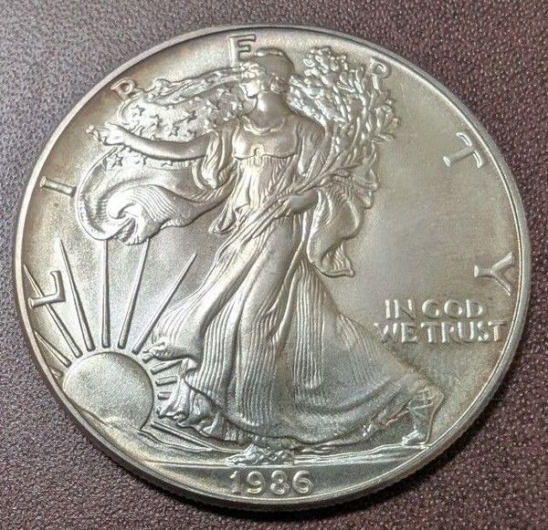 1986年 アメリカ合衆国 1オンス銀貨 未使用 銀貨 硬貨 コイン ウォーキングリバティ リバティ イーグル 古銭 アメリカ