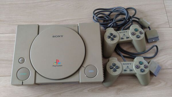 PlayStation PS1 コントローラー2個、ソフト付き