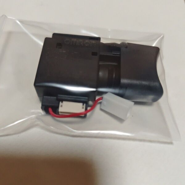 TD001G,TD002G,TD162D,TD172D,TD173D,TW004G 共通のスイッチ 純正新品未使用