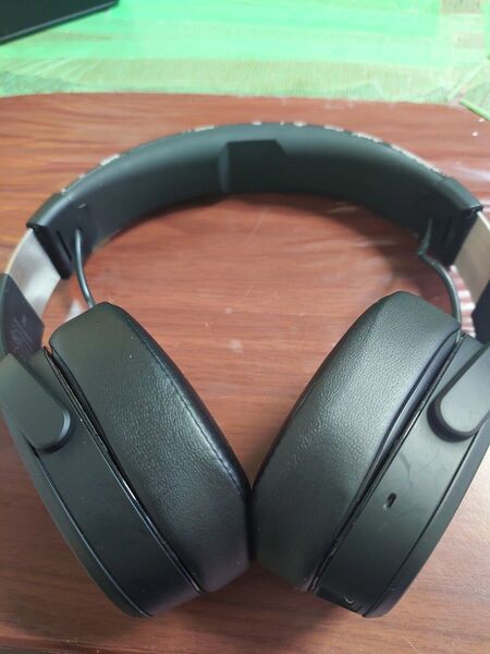 【動作確認済み】Skullcandy イヤーパッド交換済み Crusher Wireless Black 【S6CRW-K591】
