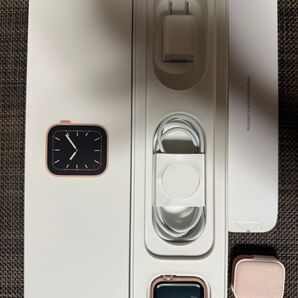 Apple Watch series5 GPSモデル ゴールド 40mm