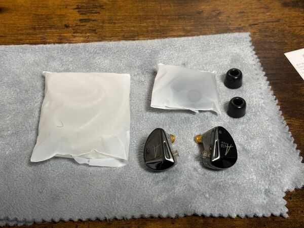 【中古】KZ AS10 Pro 5BA 中華イヤホン 有線イヤホン