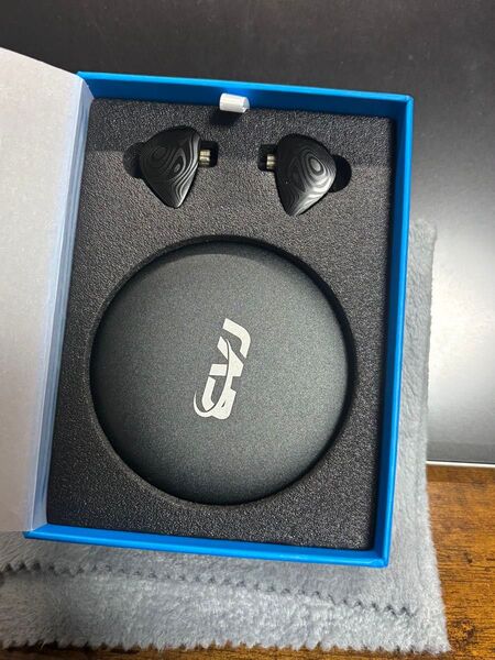【中古】CVJ NightElf 新フェイスプレート版 3DD 有線イヤホン 中華イヤホン