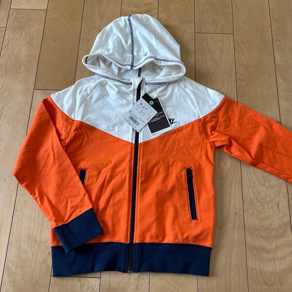 ナイキ NIKE パーカー オレンジ キッズ 130㎝