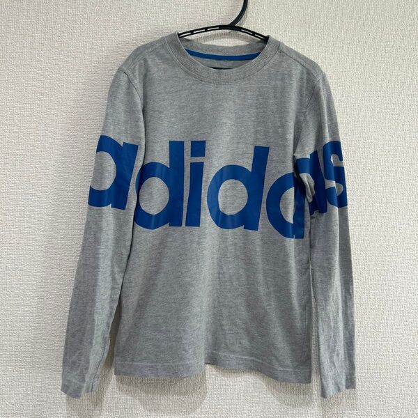 アディダス adidas 長袖 Tシャツ トップス グレー 150㎝くらい
