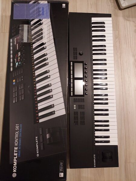 NI KOMPLETE KONTROL S61 MK2 61鍵MIDIキーボード