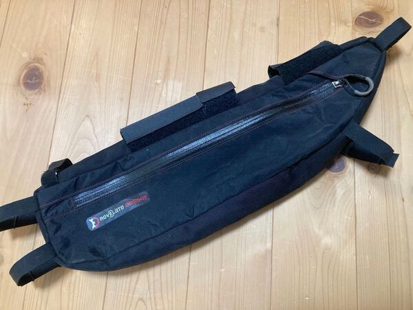 Revelate Designs レベレイトデザイン tangle frame bag フレームバッグ surly salsa