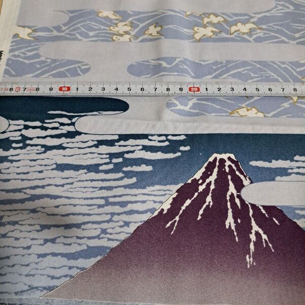 50×100 富士山 霞富士 Cottonyuzen コットン友禅 和柄 生地はぎれ 金プリント