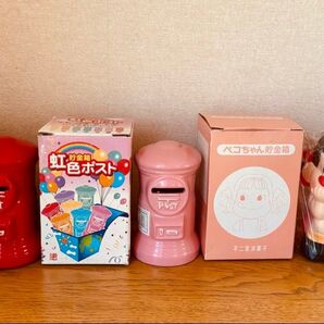 昭和レトロ ペコちゃん貯金箱、虹色ポスト貯金箱、計4点