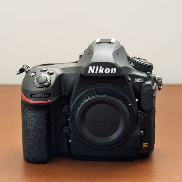 【美品 撮影枚数1,355枚】Nikon D850 デジタル一眼レフカメラ