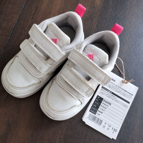 adidasアディダス スニーカー ピンク 13㎝