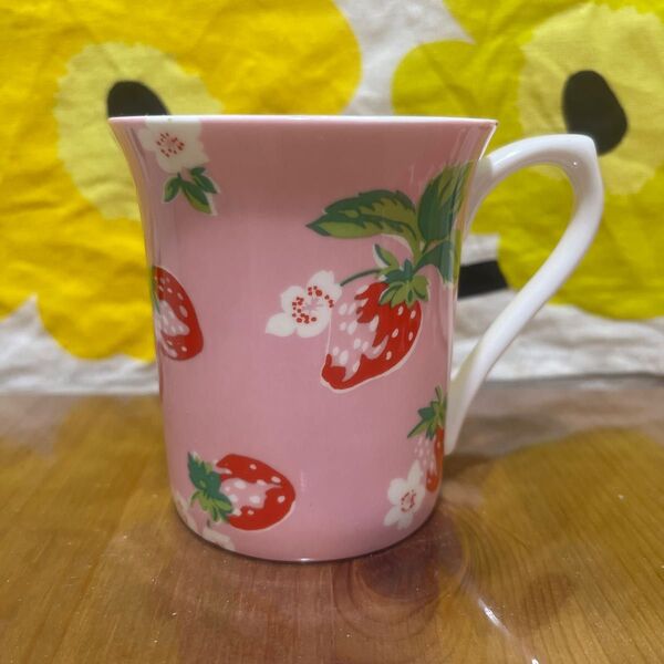 【新品未使用】Cath Kidston マグカップ ストロベリー ピンク(箱なし)