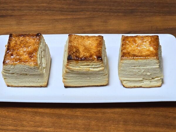 【ばらの街福山から】ミルフィーユ風のスコーン8個