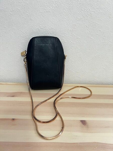 CHARLES&KEITH(チャールズアンドキース) ショルダーバッグ