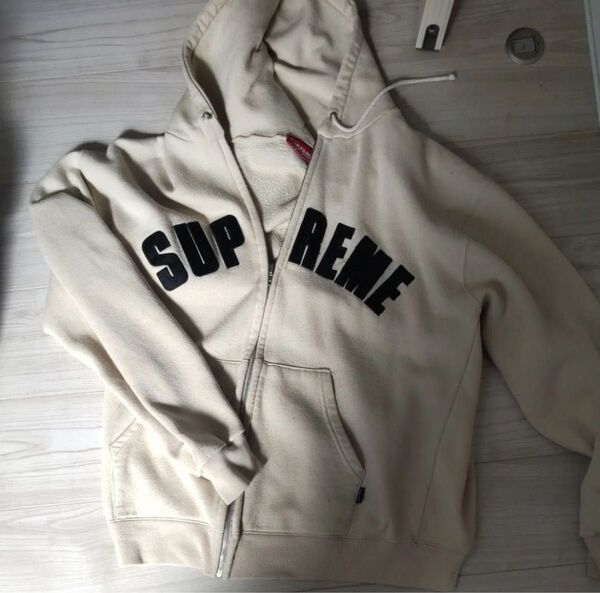 SUPREME ベージュ ジップアップパーカー