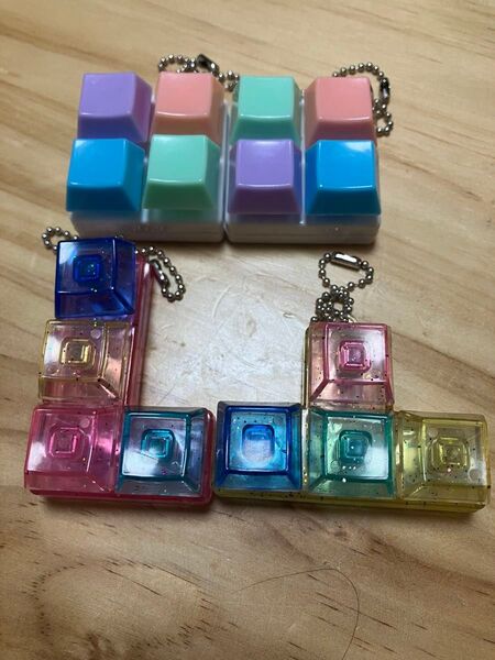 やみつき キーボード カチカチ キーホルダー チャーム 4個セット