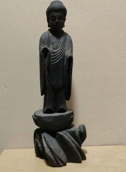 木彫り如来立像 時代物アンティーク 癒し 仏像