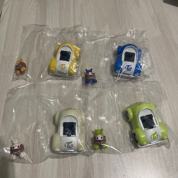 twice ガチャガチャ 車 ラブリー ダヒョン ナヨン ジョンヨン ジヒョ